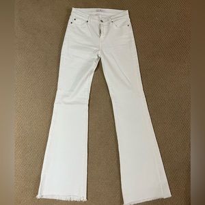 New! White fit and flare jeans